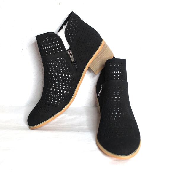 Boutique By Corkys Brier Cut-out Ankle Booties Size 11 NWOB Suede - Picture 1 of 6
